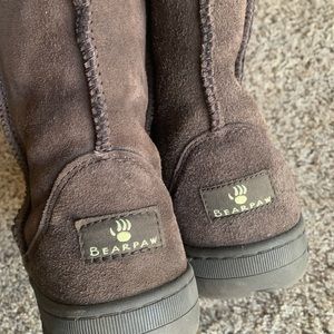 Bearpaw chocolate brown suede boots.